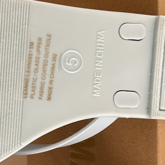 Steve Madden Leanne Blue Jelly Rhinestone Thong Flip Flops Women SIZE 5.0 - Picture 8 of 9